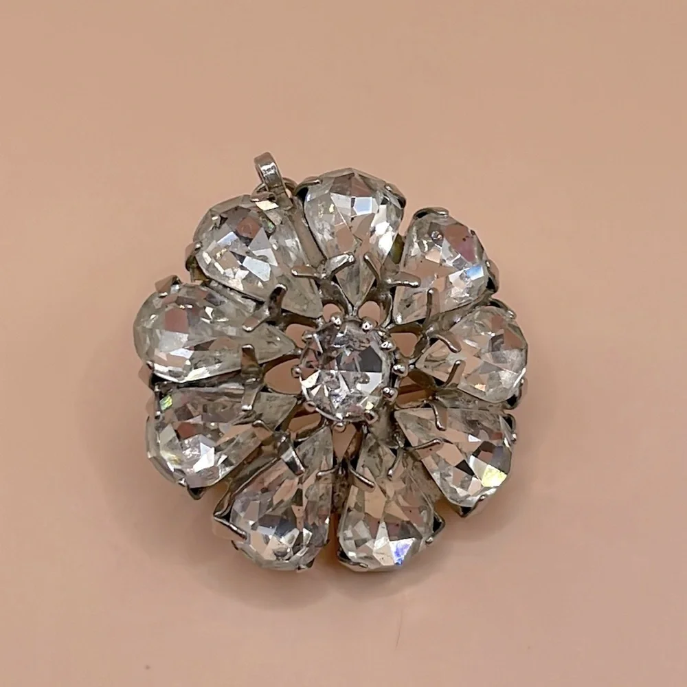 VINTAGE Crystal Flower Pendant/Brooch